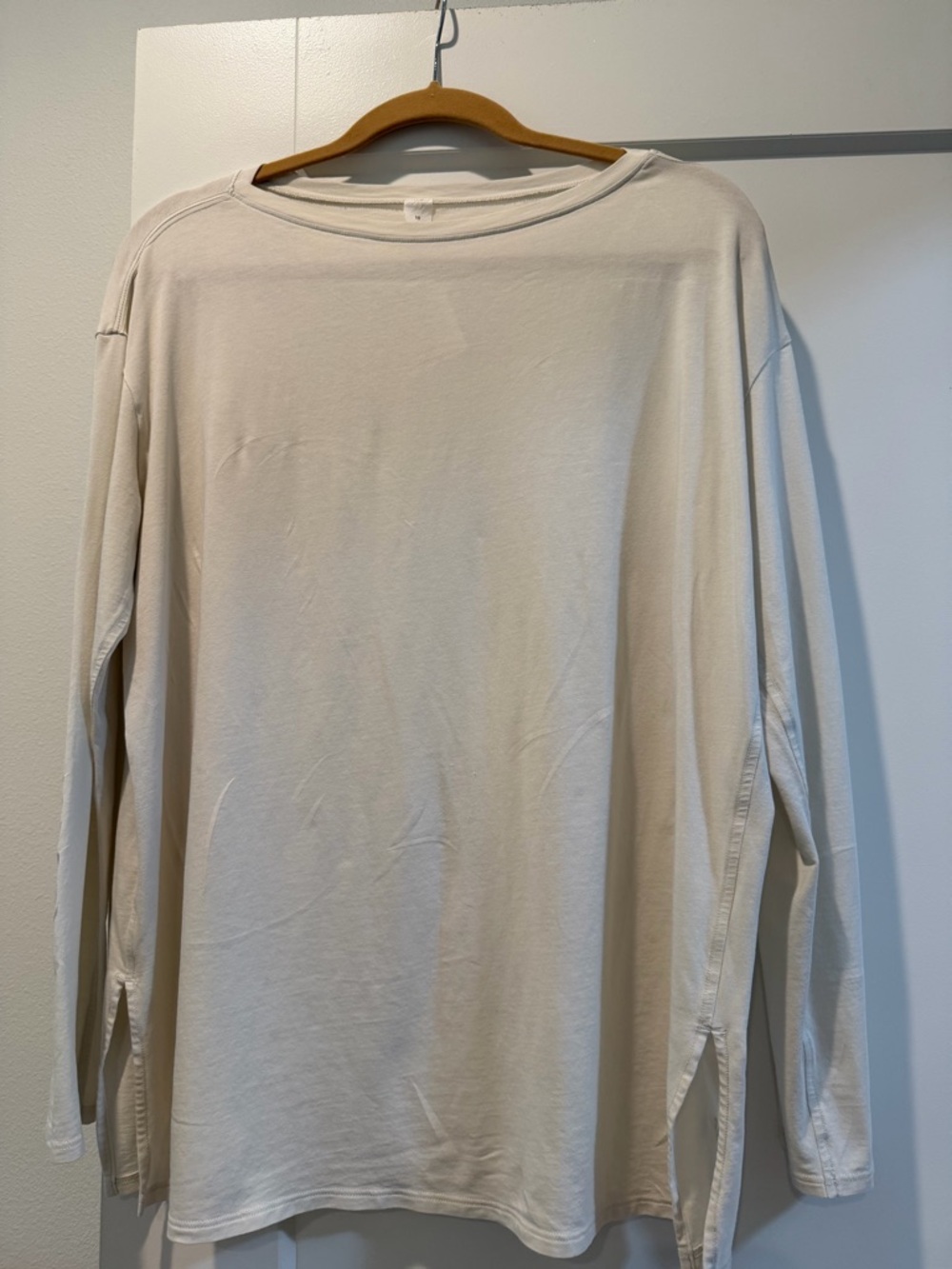Lululemon Long-Sleeve Crewneck Shirt - Cream, size 10.  Exc. condition.
